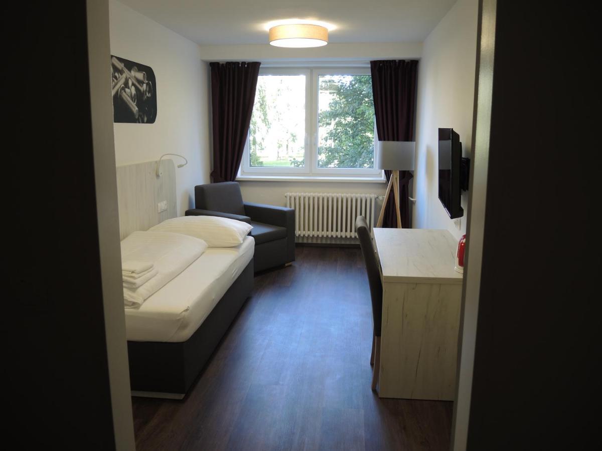 Hotel Garni Vsb Острава Экстерьер фото