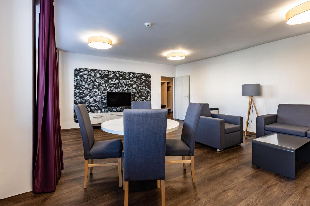 Hotel Garni Vsb Острава Экстерьер фото