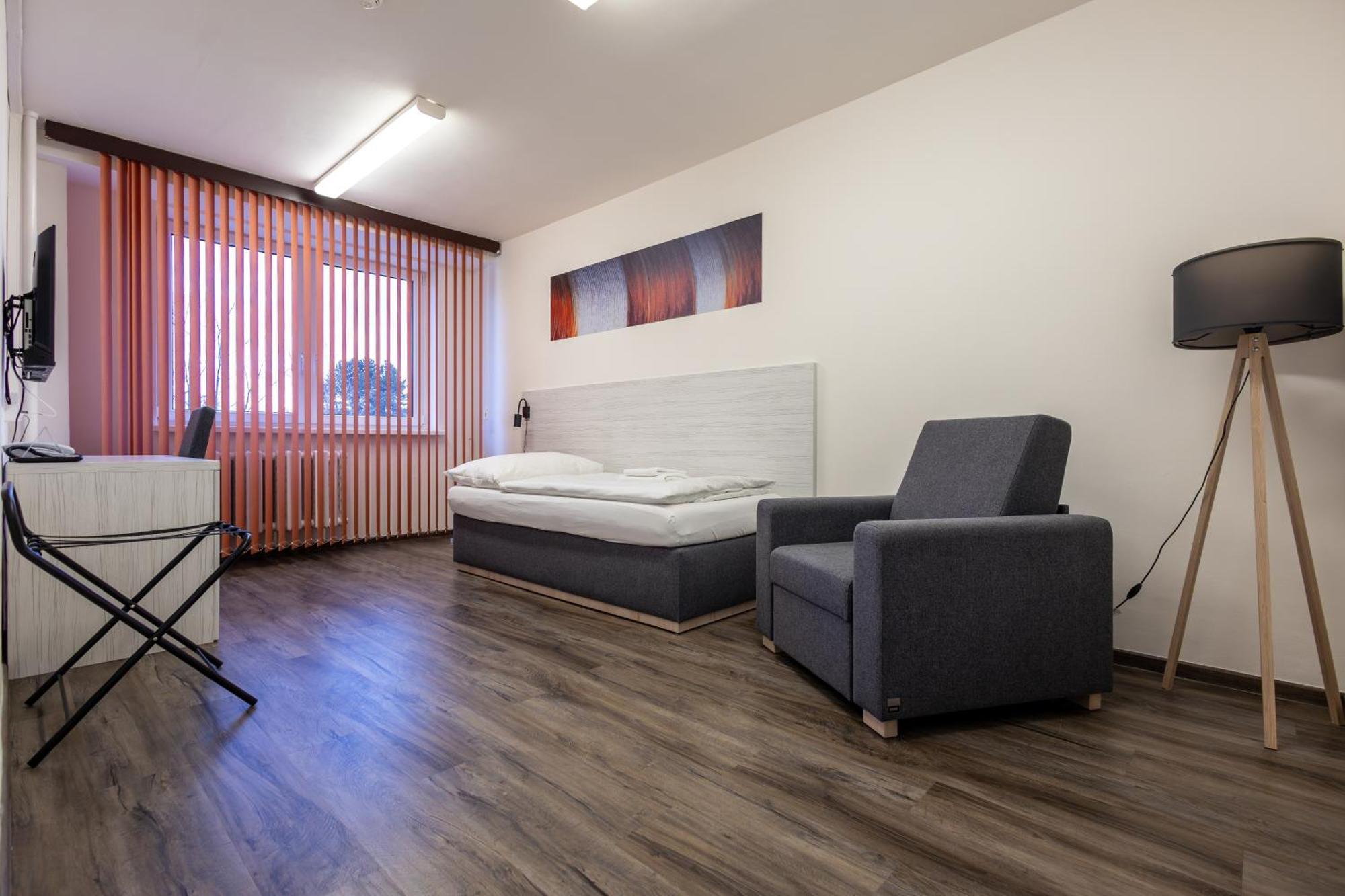 Hotel Garni Vsb Острава Экстерьер фото