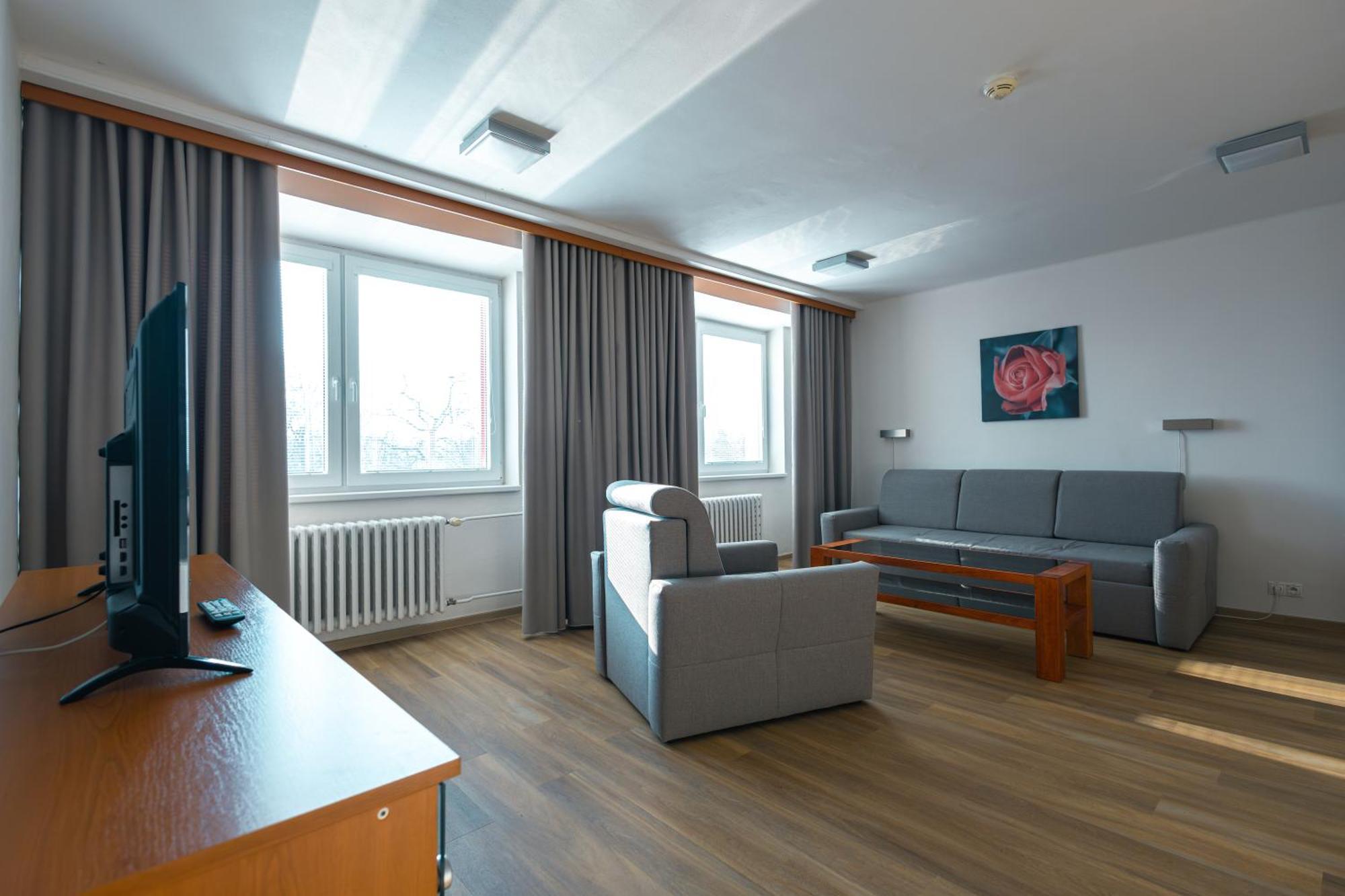 Hotel Garni Vsb Острава Экстерьер фото