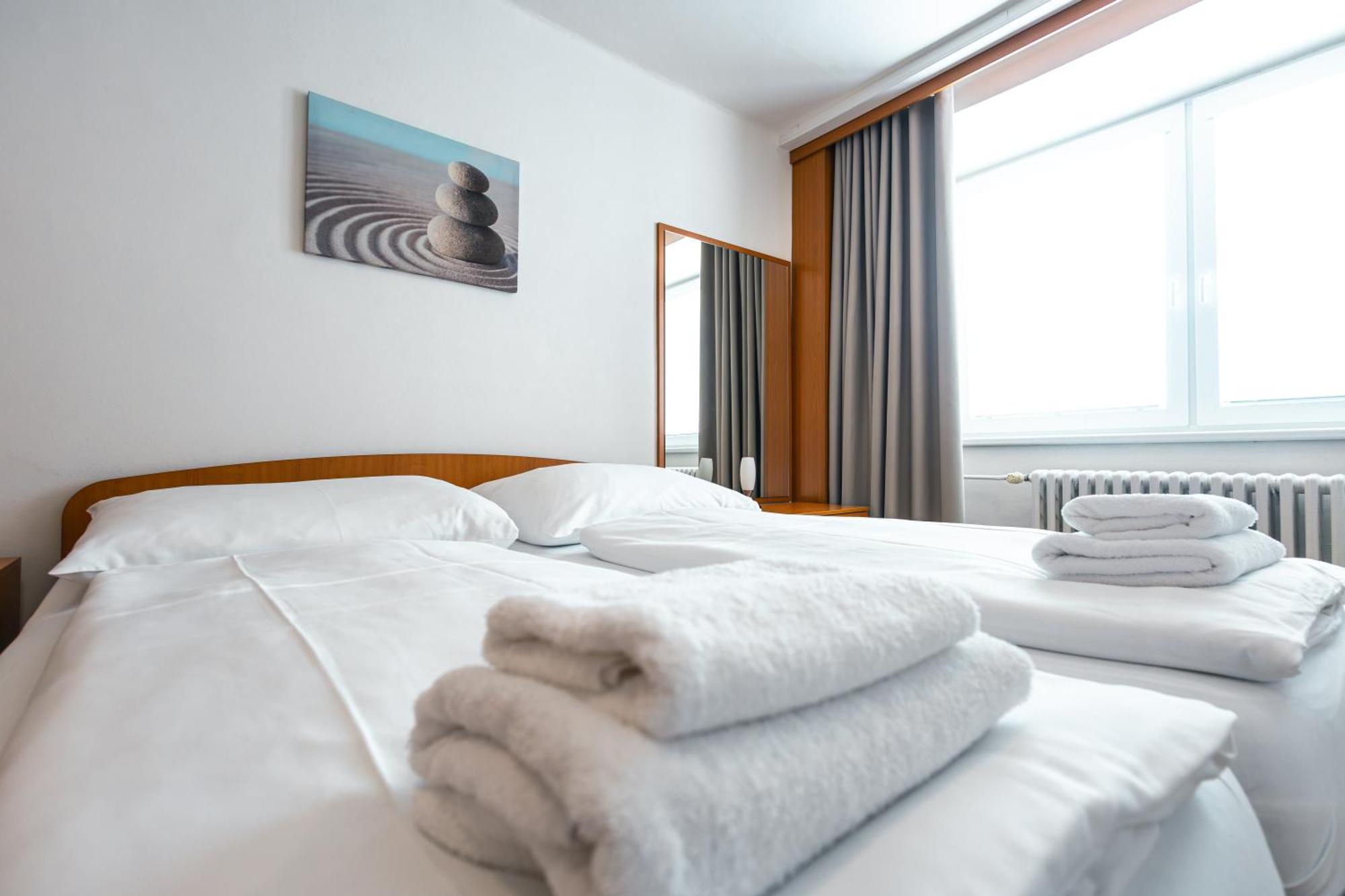 Hotel Garni Vsb Острава Экстерьер фото
